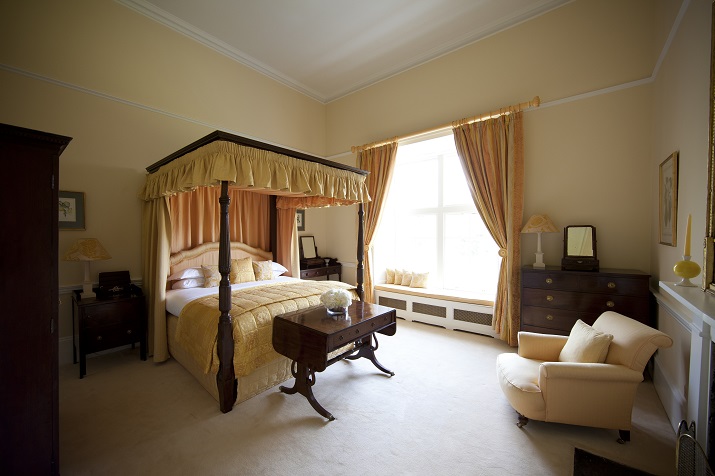 Castleknock private castle bedroom | Elegant Ireland | Luxury holidays Ireland | Elegant Irish Tours